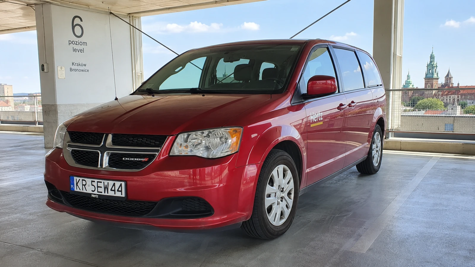 7-seater minivan rental for families in Kraków with child seat